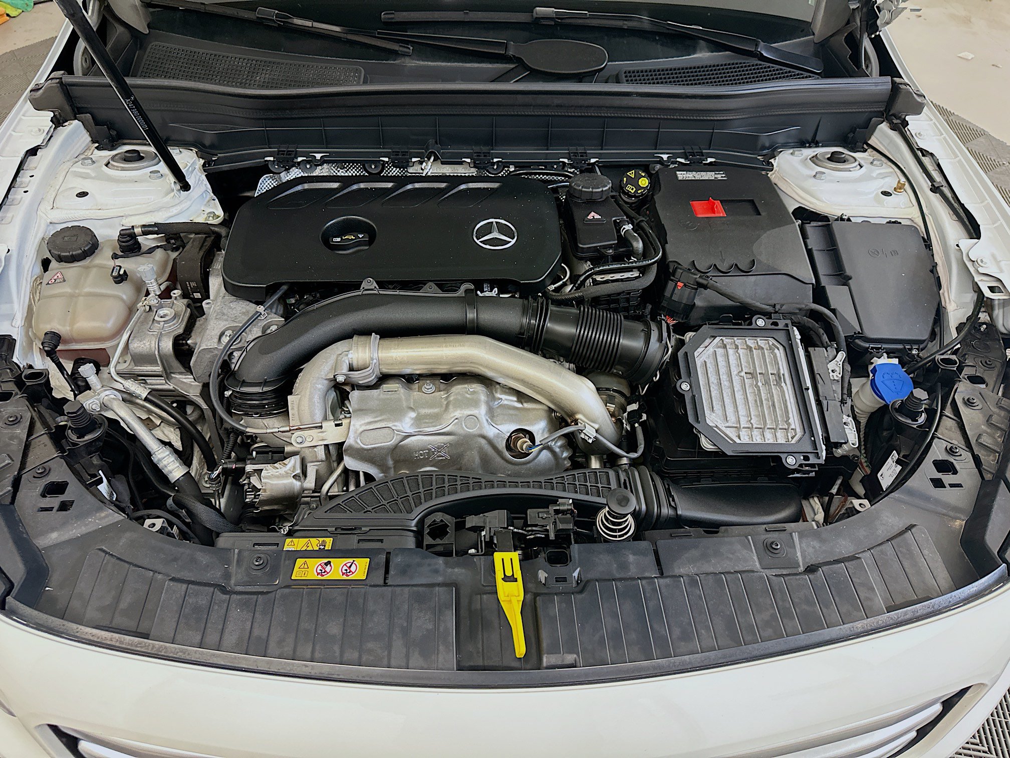 Used 2025 Mercedes-Benz GLB 250 4MATIC image 35
