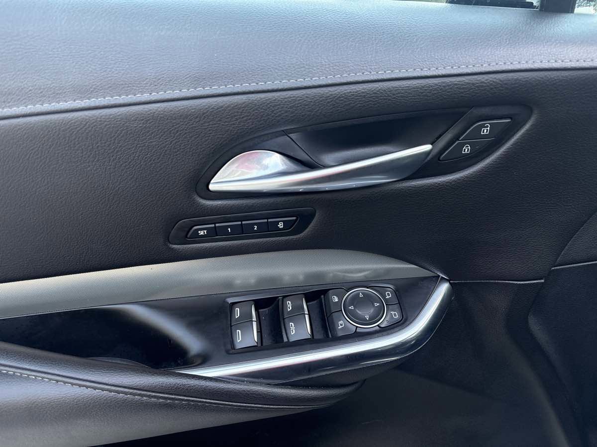 Used 2019 Cadillac XT4 Premium Luxury image 20