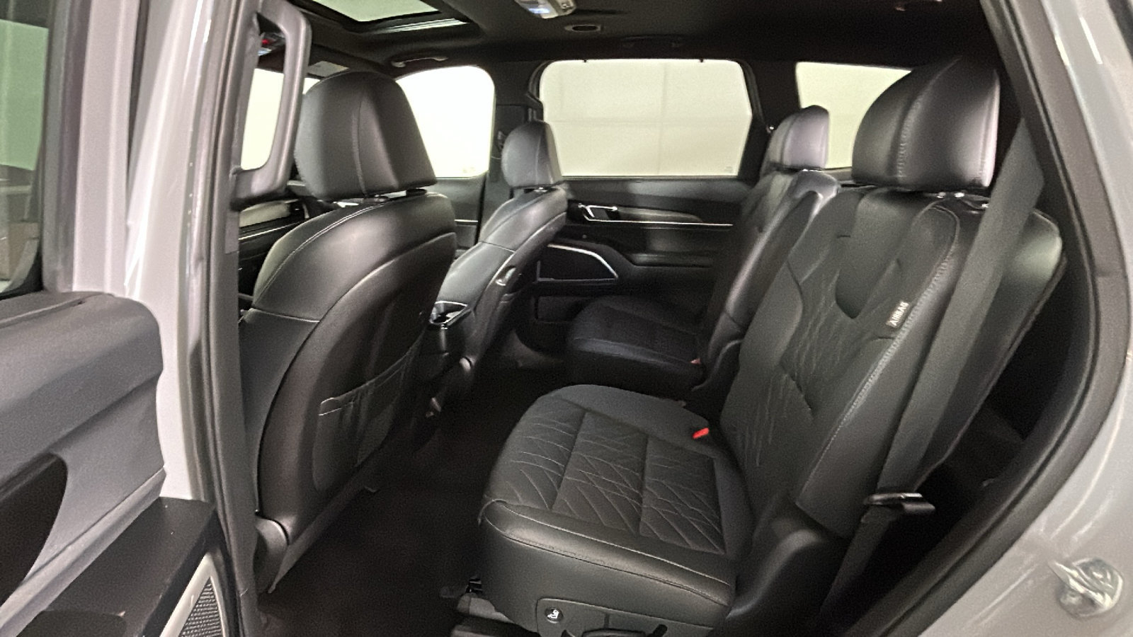 Used 2023 Kia Telluride EX X-Line AWD/4WD image 31