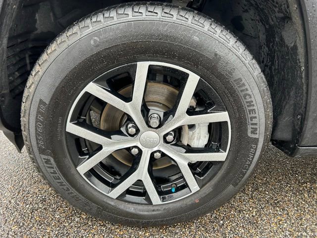 Used 2024 Jeep Grand Cherokee Limited w/ Luxury Tech Group II image 9