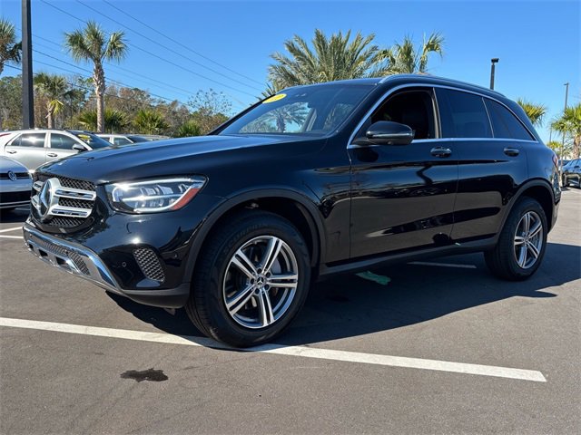 Used 2022 Mercedes-Benz GLC 300 w/ Premium Package Lite image 2