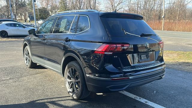 Used 2022 Volkswagen Tiguan SE image 8