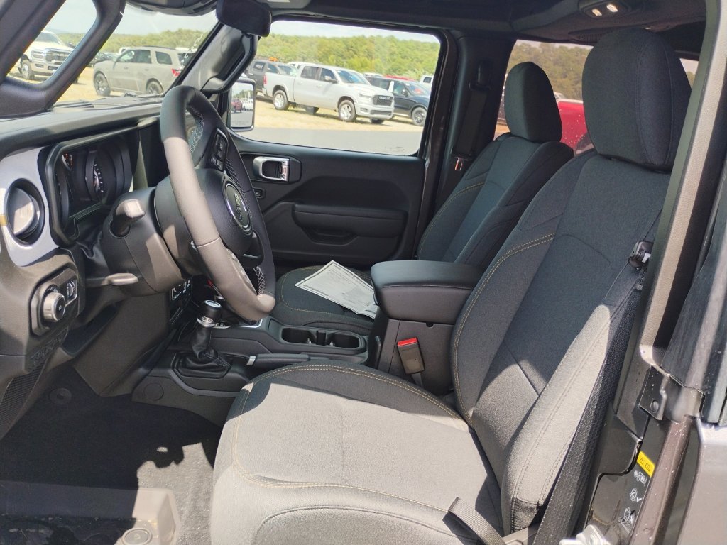 New 2026 Jeep Wrangler Sport AWD/4WD image 19