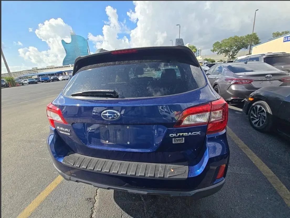 Used 2015 Subaru Outback 2.5i Limited AWD/4WD image 13