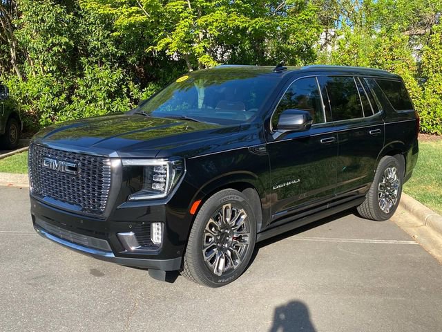 Used 2023 GMC Yukon Denali Ultimate image 3