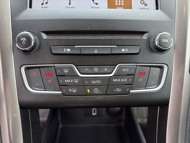 Used 2017 Ford Fusion SE w/ Equipment Group 201A image 20
