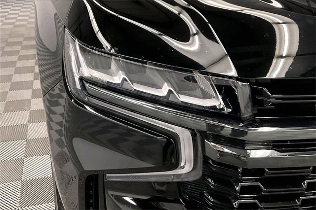Used 2021 Chevrolet Tahoe Z71 w/ Luxury Package image 32