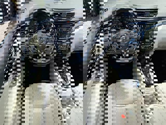 Used 2019 Nissan Rogue Sport SL image 11