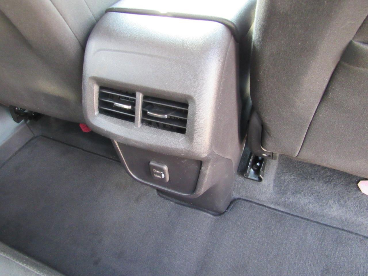 Used 2024 Chevrolet Equinox LT image 31