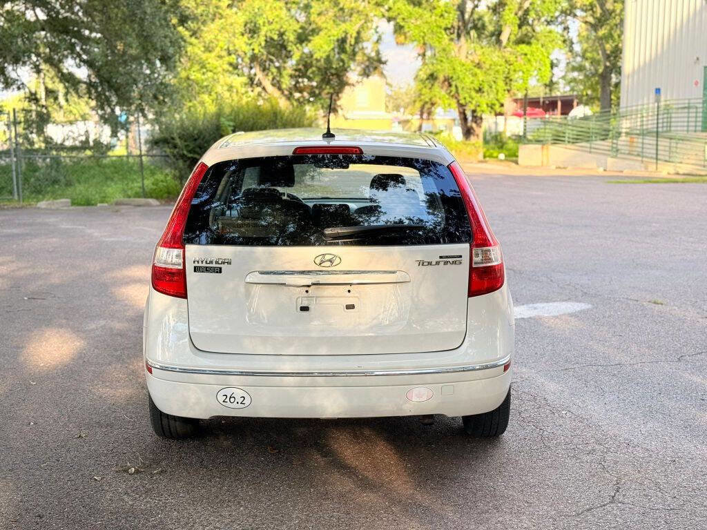 Used 2011 Hyundai Elantra GLS image 6