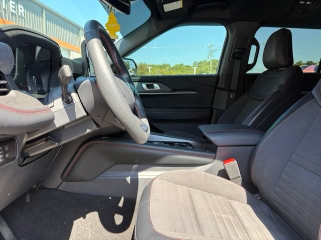 Used 2025 Ford Explorer ST-Line w/ Premium Package RWD image 14