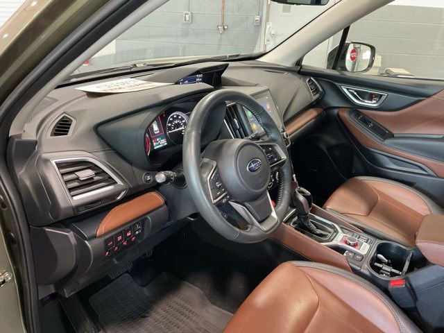 Used 2022 Subaru Forester Touring w/ Popular Package #2 image 9