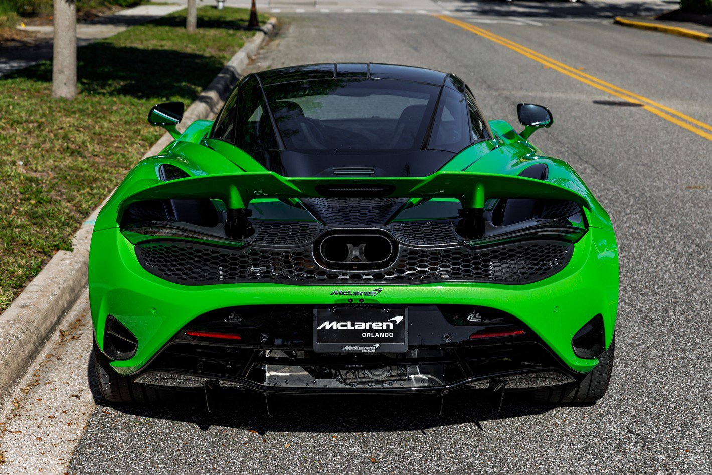 Used 2024 McLaren 750S image 8