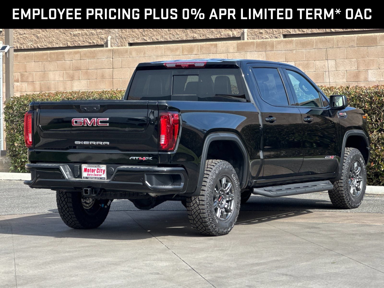 New 2026 GMC Sierra 1500 AT4X AWD/4WD image 4