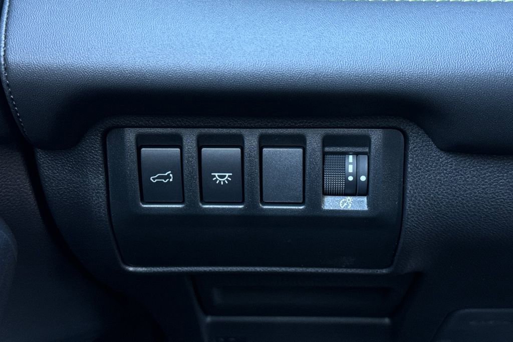 Used 2025 Subaru Ascent Bronze Edition w/ Onyx Package image 30