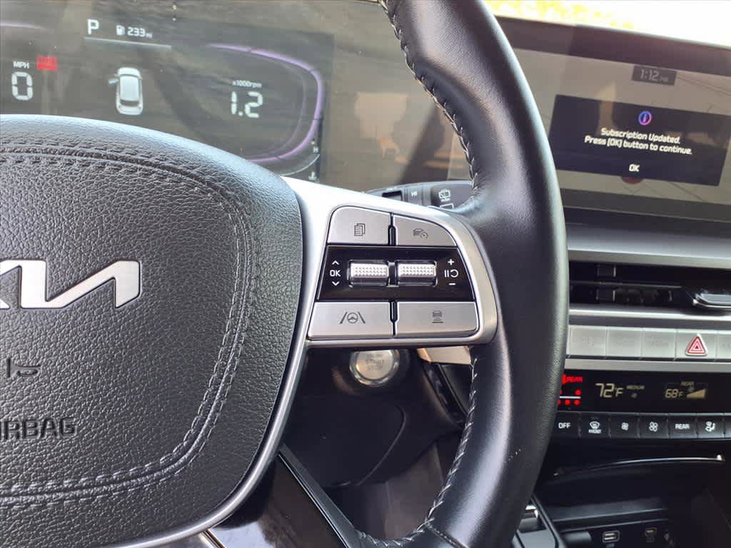 Used 2025 Kia Telluride S FWD image 9