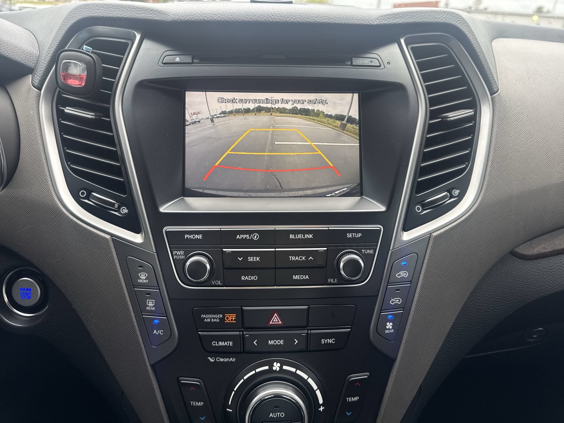 Used 2018 Hyundai Santa Fe SE w/ SE Premium Package 02 AWD/4WD image 17