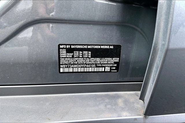 Used 2023 BMW i4 eDrive40 RWD image 3