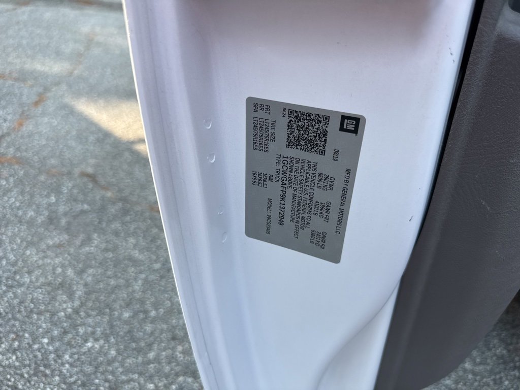 Used 2019 Chevrolet Express 2500 image 33