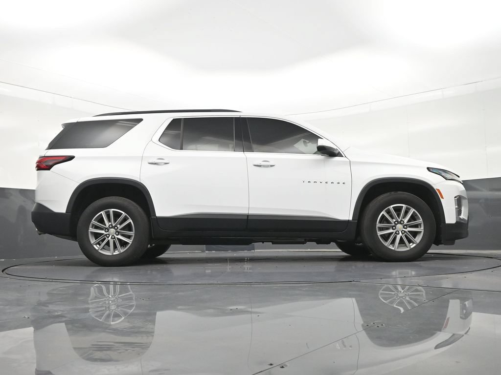 Used 2023 Chevrolet Traverse LT FWD image 28