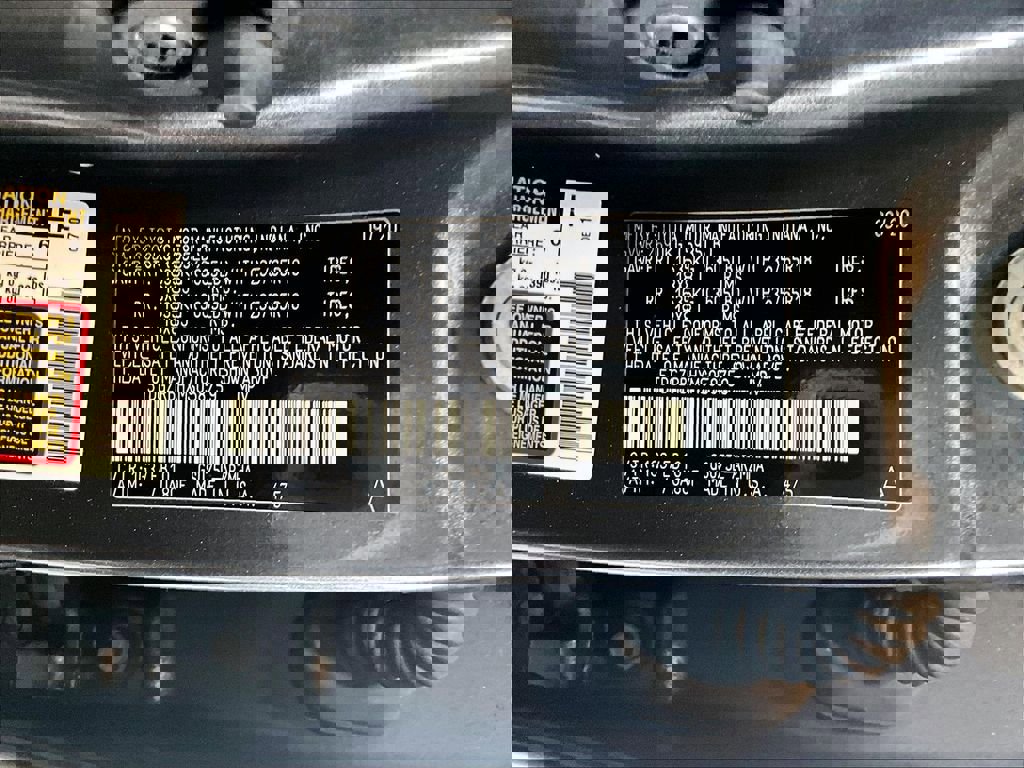 Used 2021 Toyota Highlander XLE image 35