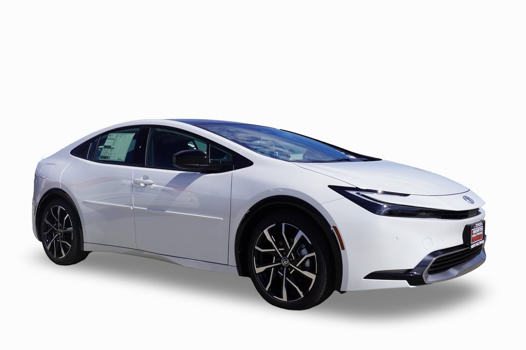 New 2026 Toyota Prius Plug-In Hybrid image 3