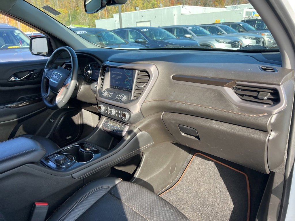 Used 2023 GMC Acadia AT4 w/ Preferred Package image 30