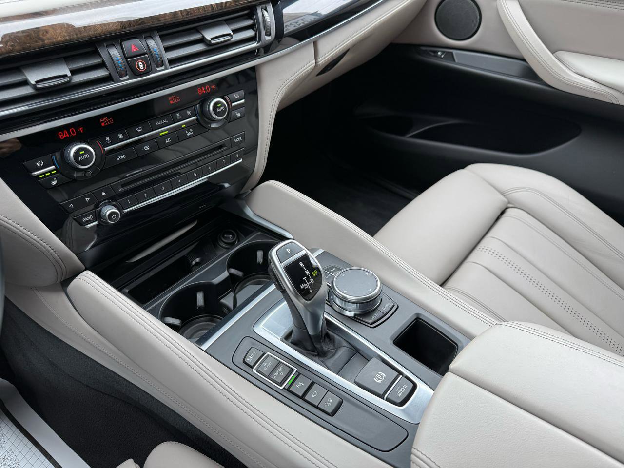 Used 2019 BMW X6 xDrive50i w/ Executive Package image 13