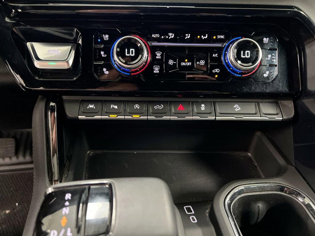 Used 2025 GMC Sierra 1500 AT4 AWD/4WD image 17