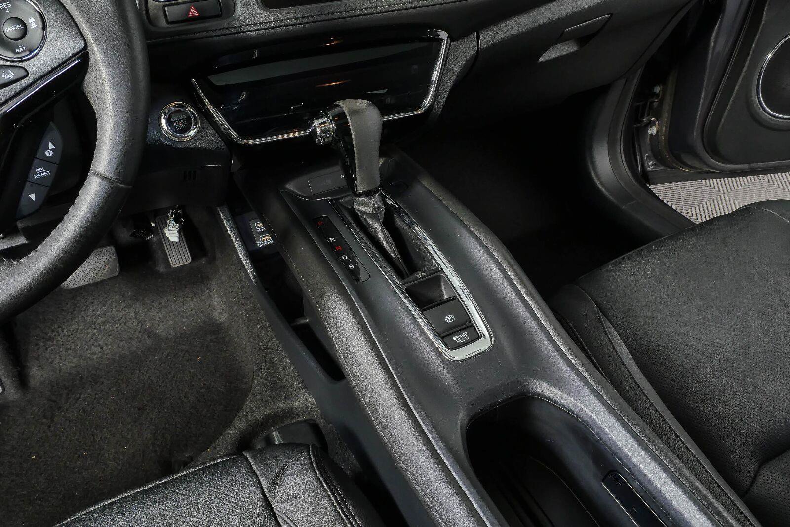 Used 2021 Honda HR-V EX-L image 15