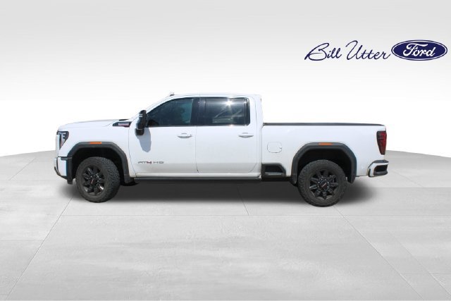 Used 2024 GMC Sierra 2500 AT4 w/ AT4 Premium Plus Package AWD/4WD image 8