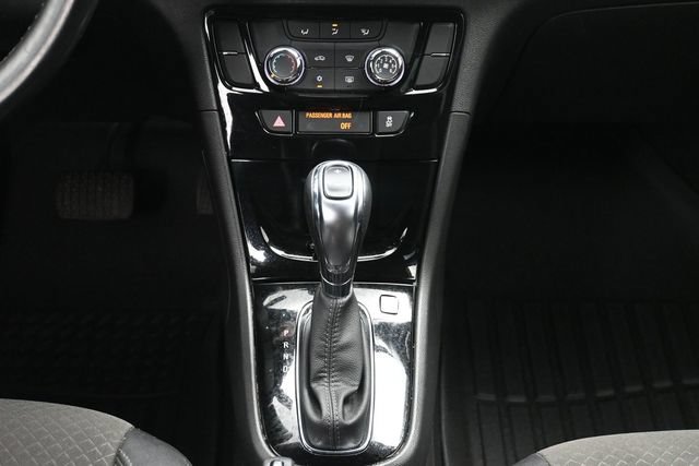 Used 2020 Buick Encore Preferred w/ Safety Package FWD image 21