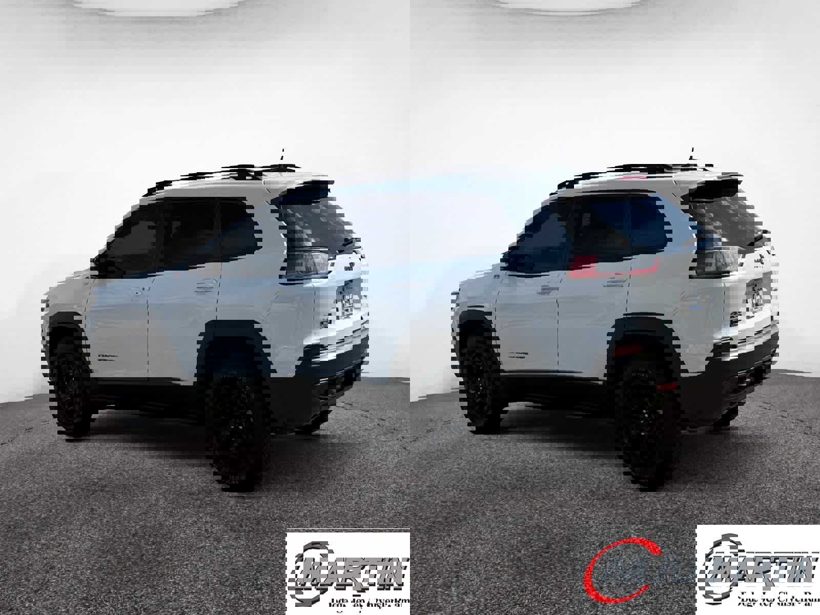 Used 2022 Jeep Cherokee Trailhawk w/ Sun, Sound & Nav Group image 3