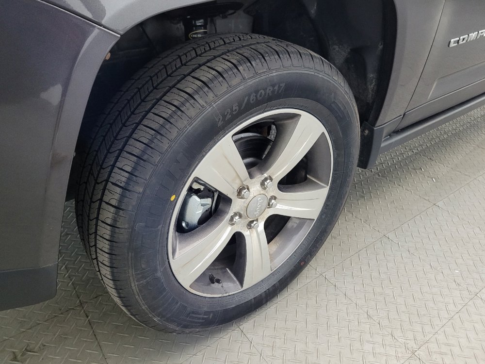 Used 2017 Jeep Compass High Altitude AWD/4WD image 31
