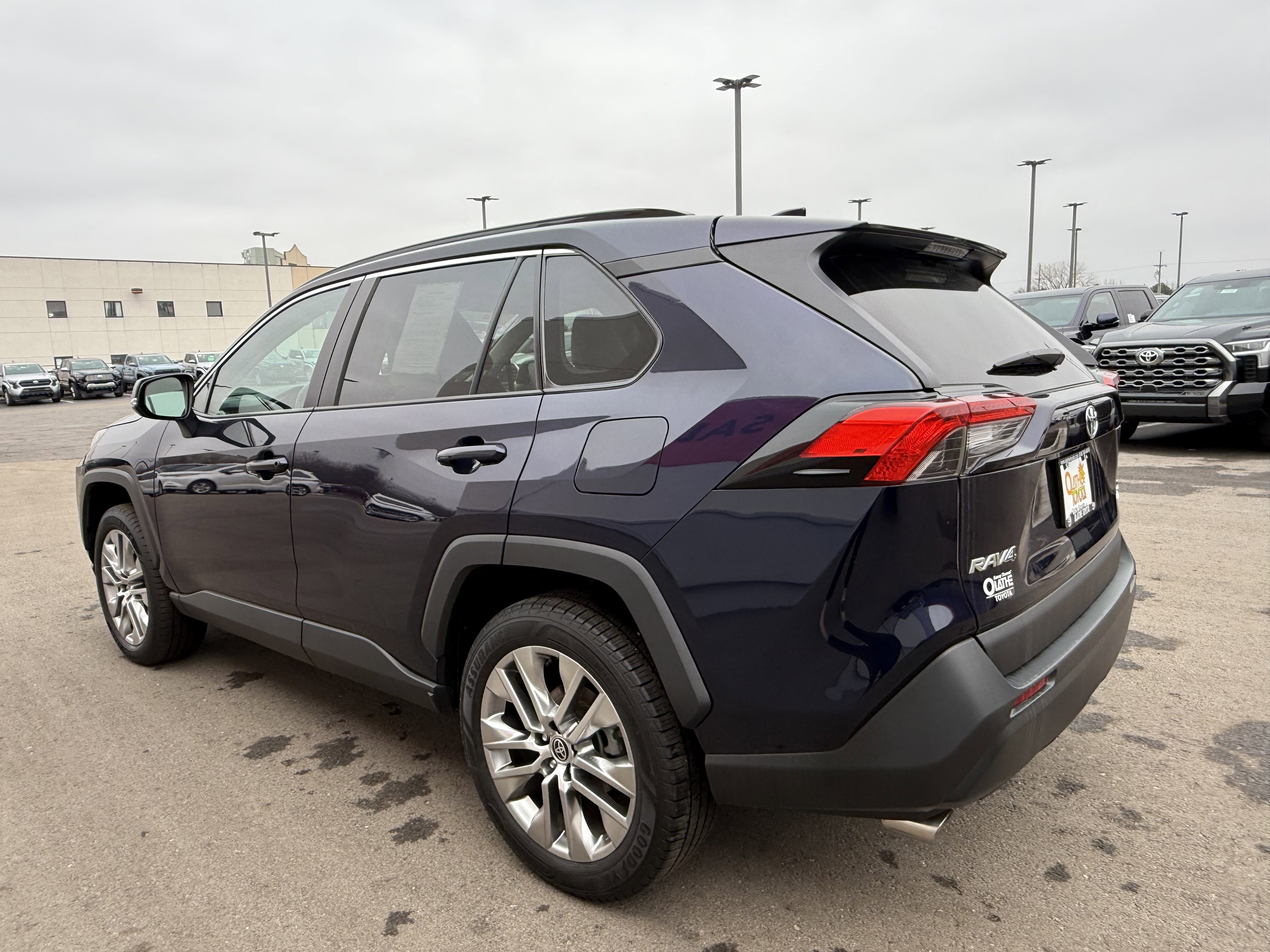 Certified 2022 Toyota RAV4 XLE Premium image 3