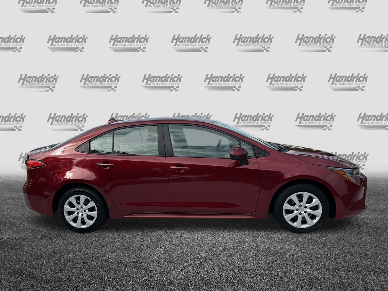 Used 2022 Toyota Corolla LE FWD image 11