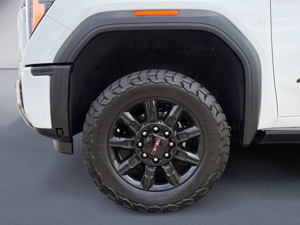 Used 2024 GMC Sierra 2500 AT4 w/ AT4 Premium Plus Package AWD/4WD image 9