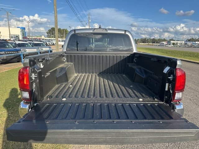 Used 2023 Toyota Tacoma SR5 RWD image 8