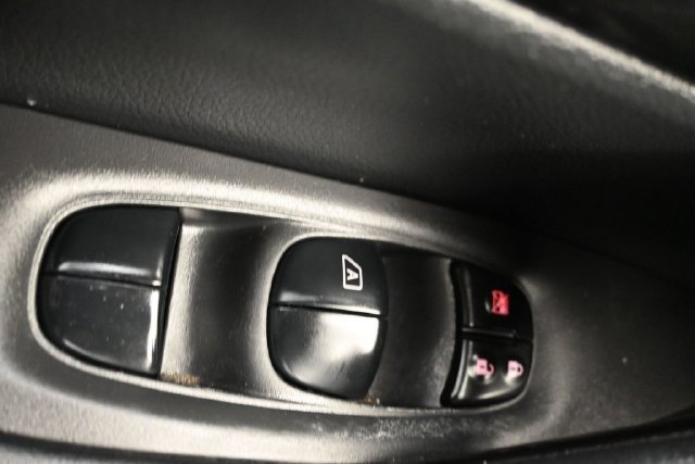 Used 2020 Nissan Rogue SV AWD/4WD image 27