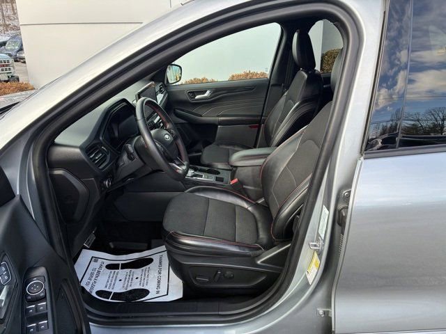 Certified 2023 Ford Escape ST-Line Select w/ Tech Pack #1 AWD/4WD image 16