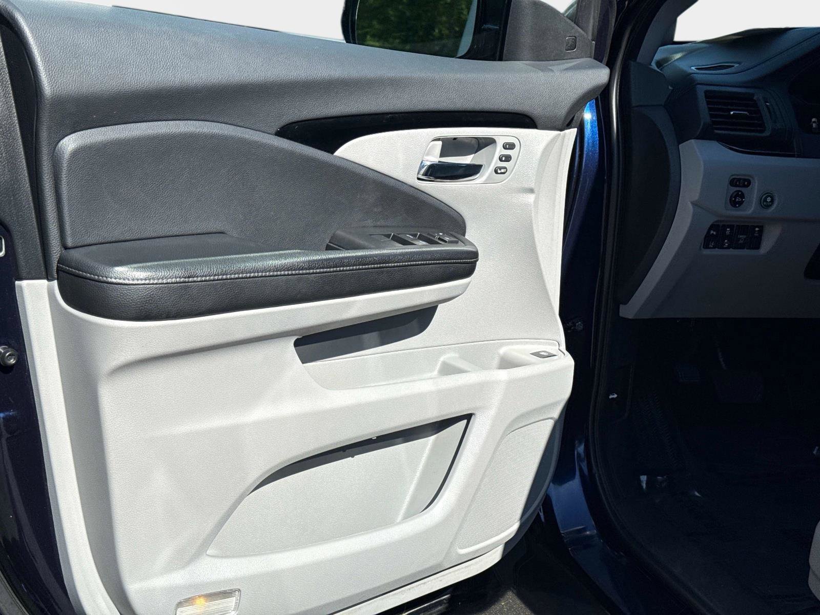 Used 2018 Honda Ridgeline RTL-E image 17