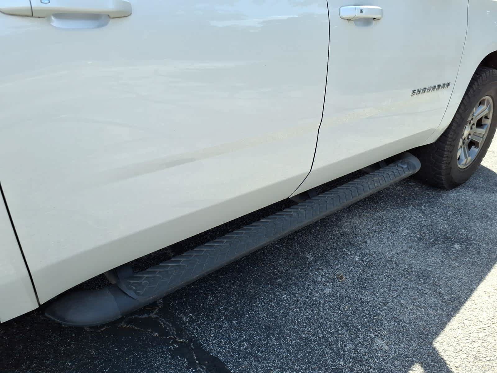 Used 2020 Chevrolet Suburban LT AWD/4WD image 9
