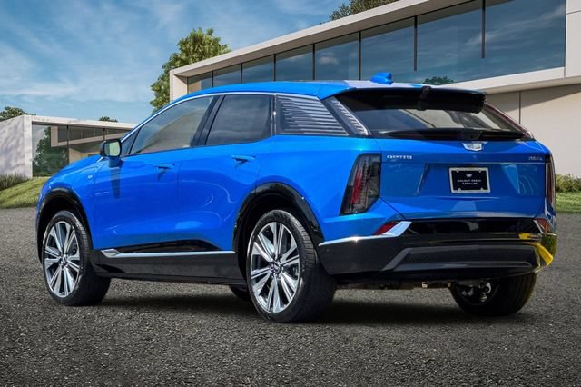 New 2026 Cadillac Optiq Luxury 2 w/ LPO, Floor Liner Package AWD/4WD image 6