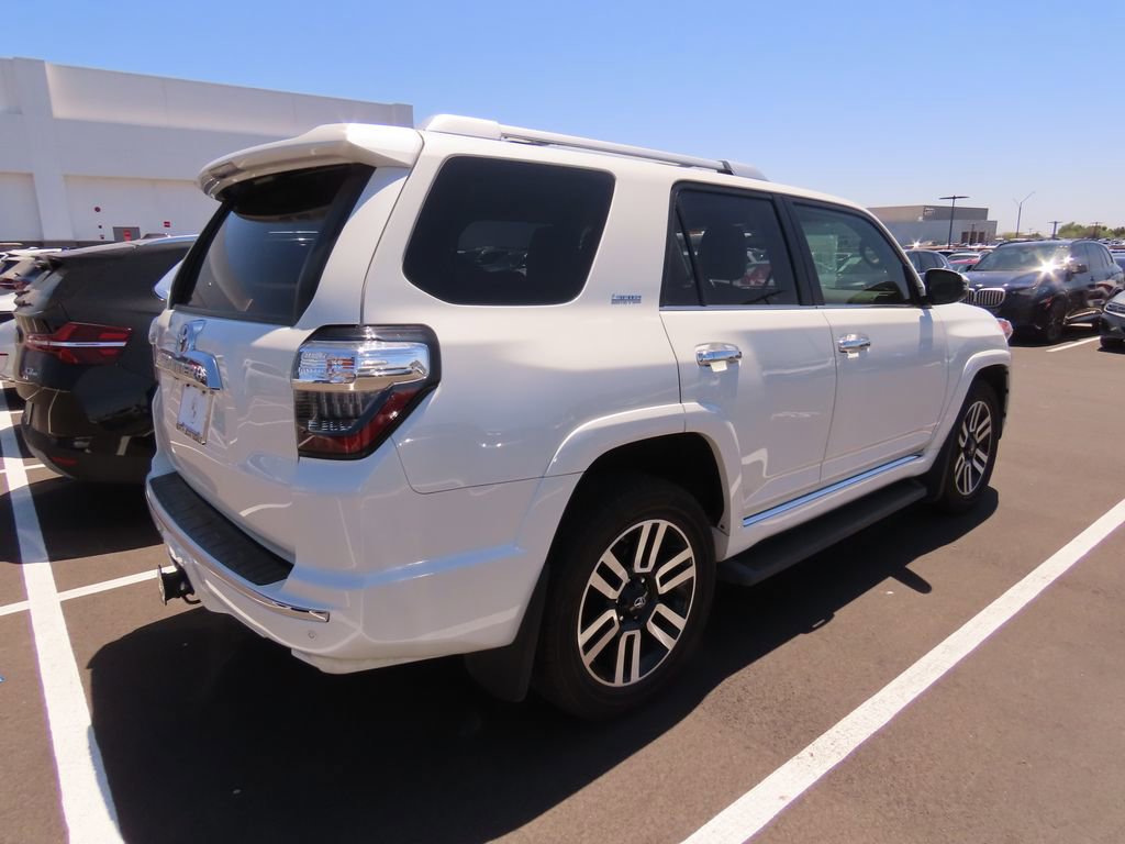 Used 2018 Toyota 4Runner Limited AWD/4WD image 3