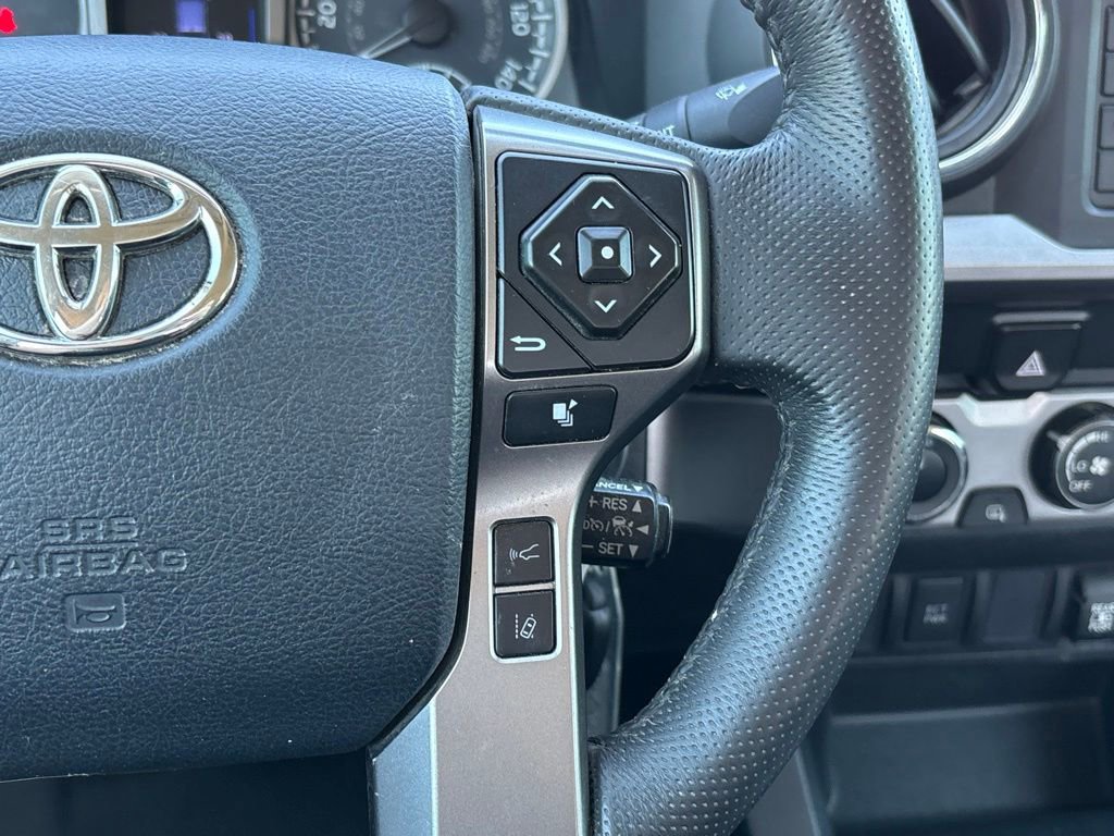Used 2019 Toyota Tacoma SR5 AWD/4WD image 15