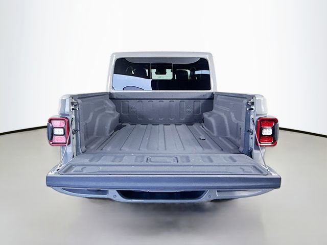 Used 2022 Jeep Gladiator Overland image 25