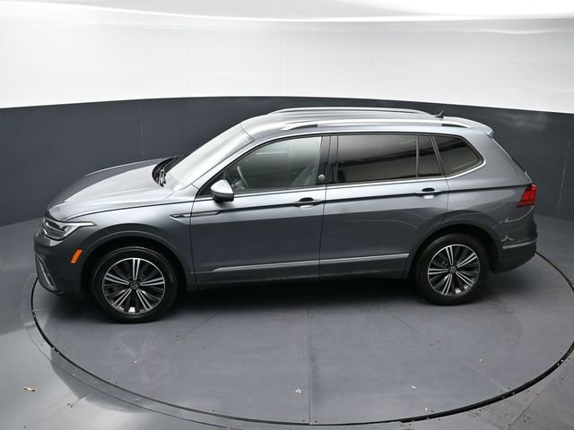 Used 2024 Volkswagen Tiguan Wolfsburg Edition image 34