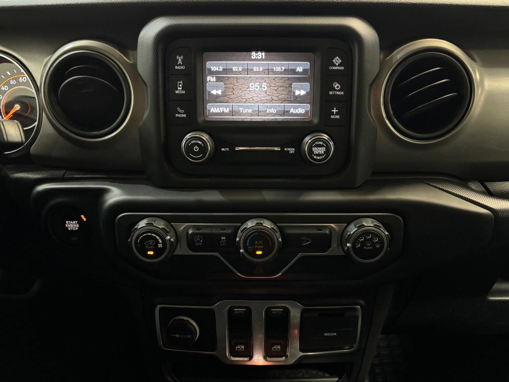 Used 2019 Jeep Wrangler Sport AWD/4WD image 16