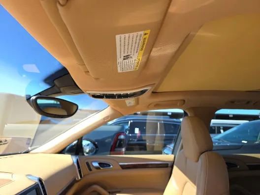 Used 2015 Porsche Cayenne S AWD/4WD image 19