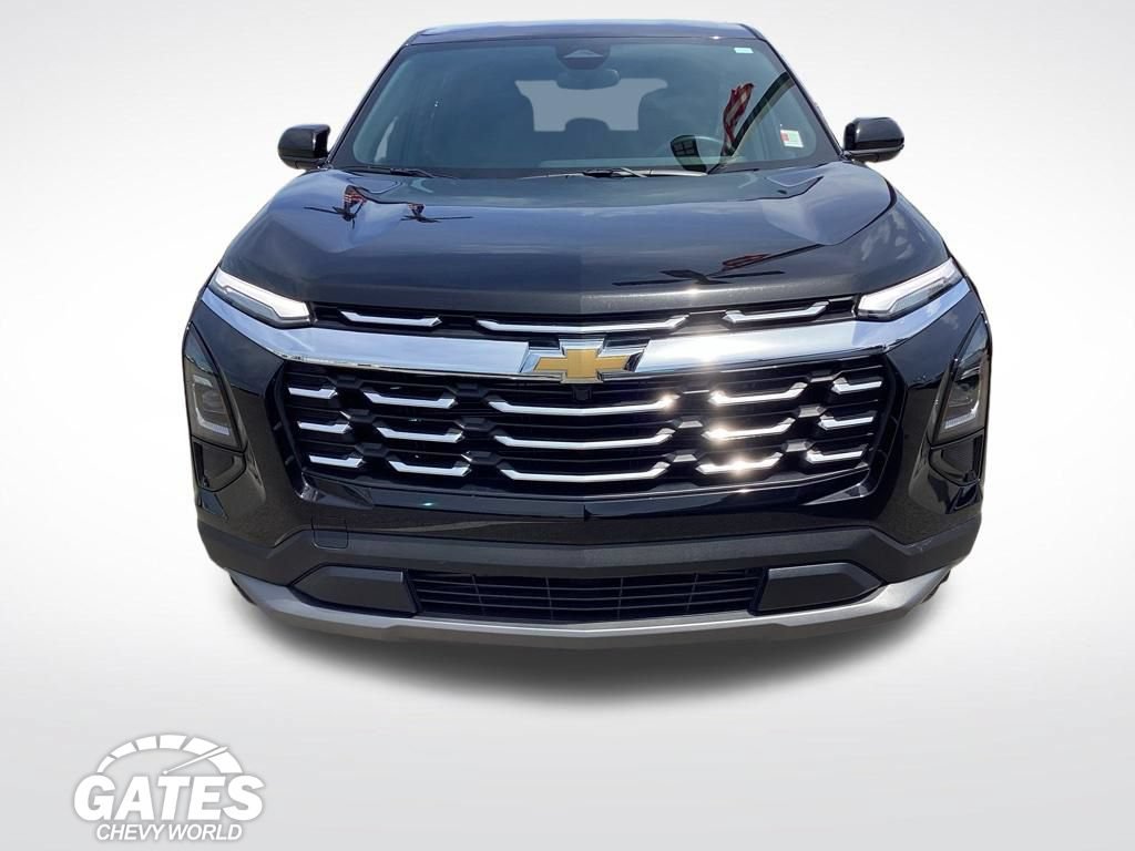Used 2026 Chevrolet Equinox LT FWD image 2